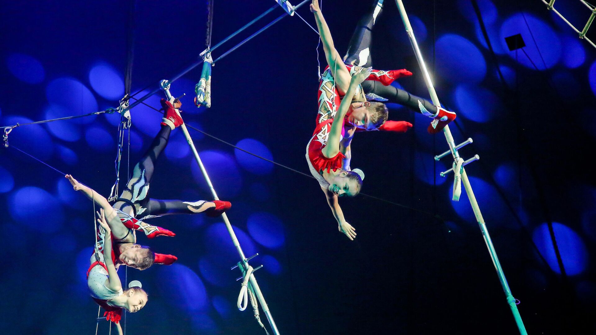 Фото 22 — Удивительные моменты в цирковом шоу