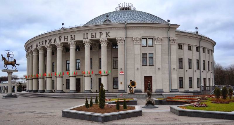 Фото 10 — Незабываемые номера артистов цирка