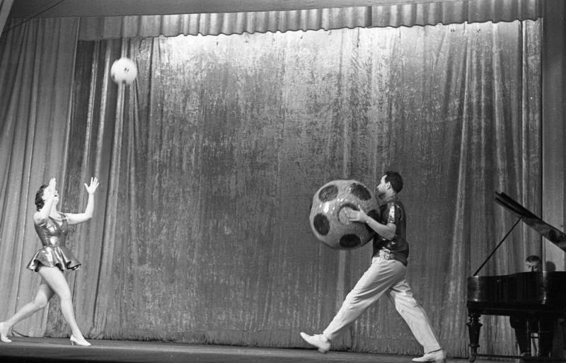 Фото 17 — Интригующие выступления жонглеров